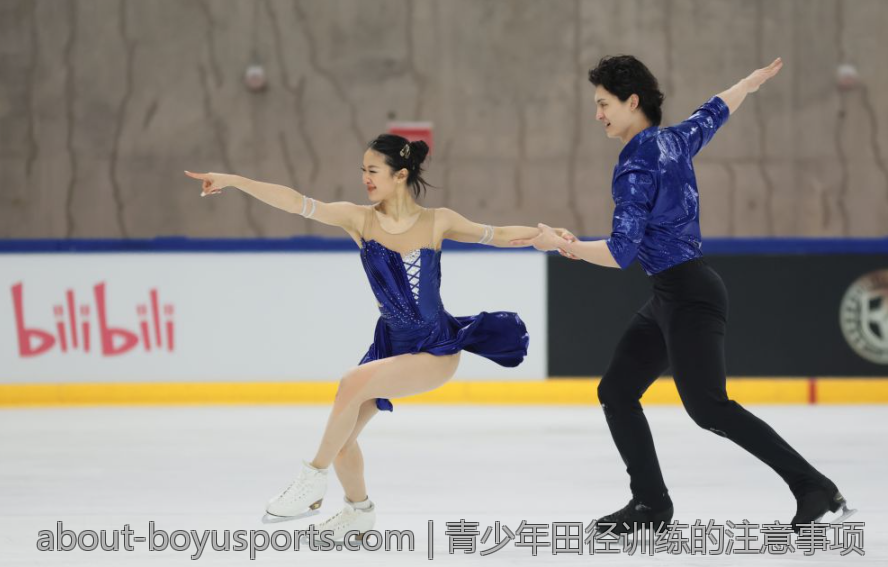 青少年如何高效学习高尔夫球运动